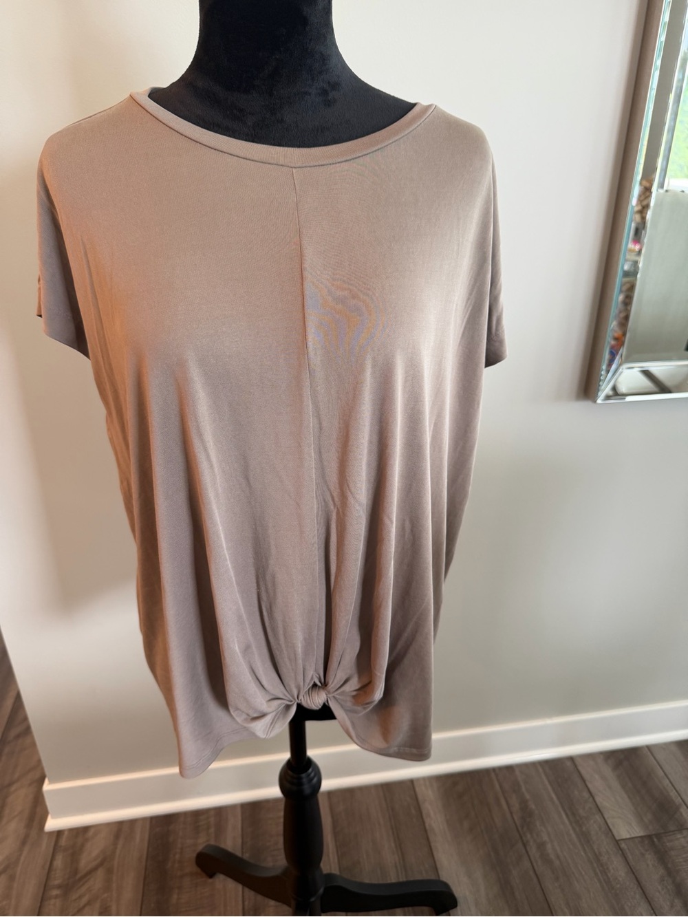NEW Knot-Front Short Sleeve Top in Taupe

#143